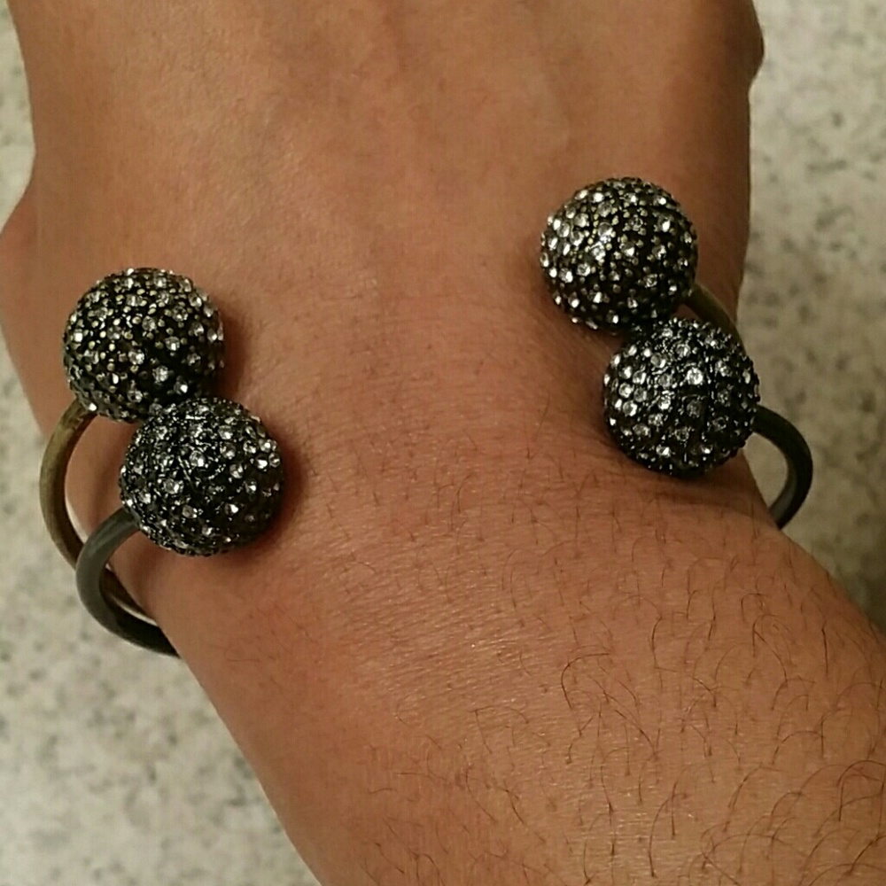 NWOT Pave the Way Bracelet Set